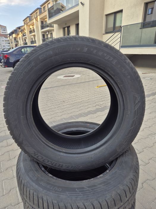 4 Anvelope Iarna Hankook Winter I_Cept EVO2 DOT 2021 - 2 cu pana reparata