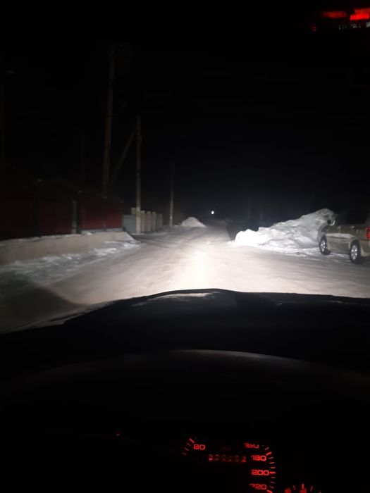 Продам фары Ауди 100с4