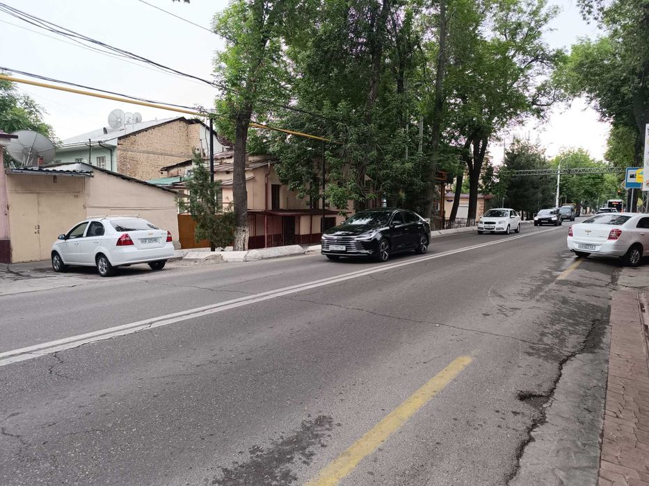 Продается дом для постройки отеля в центре города