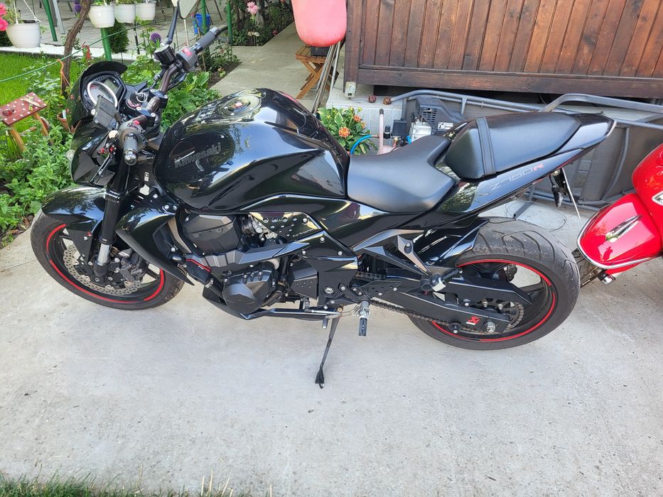 Kawasaki   Z750R