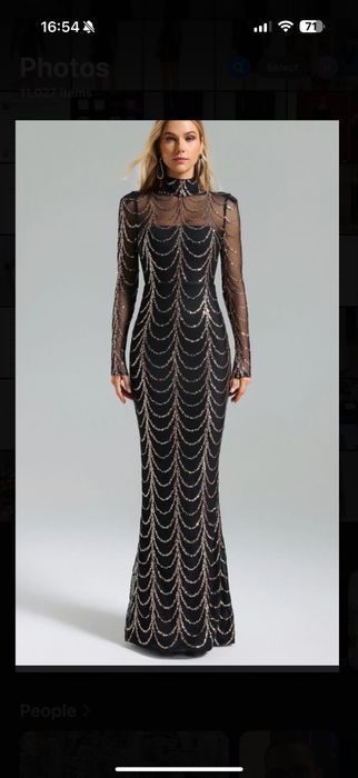 Нова дълга черна рокля с тюл