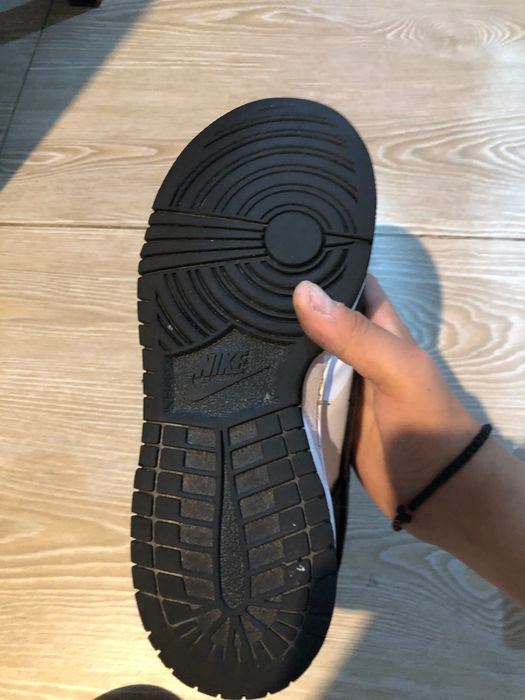Vand dunk panda  low  marimea 35.5  ,150 lei , trimit si prin curier