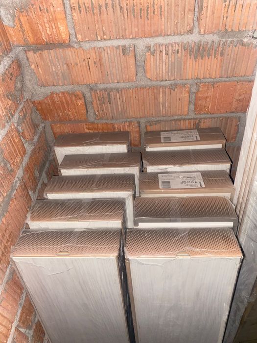 Ламинат продаю новые