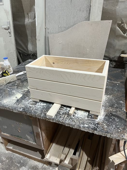 Дървени кашпи за цветя