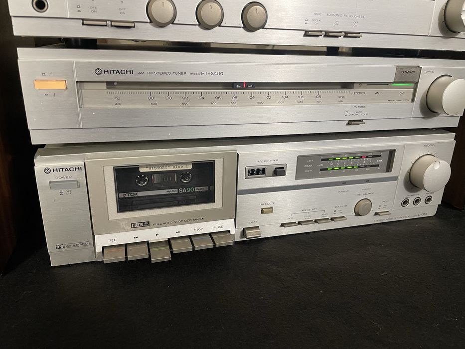 Hitachi грамофон усилвател дек тонколони