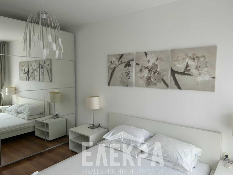 Продава се Двустаен апартамент в Варна, Център - 137 кв.м за 672 €/кв.м - Снимка #6