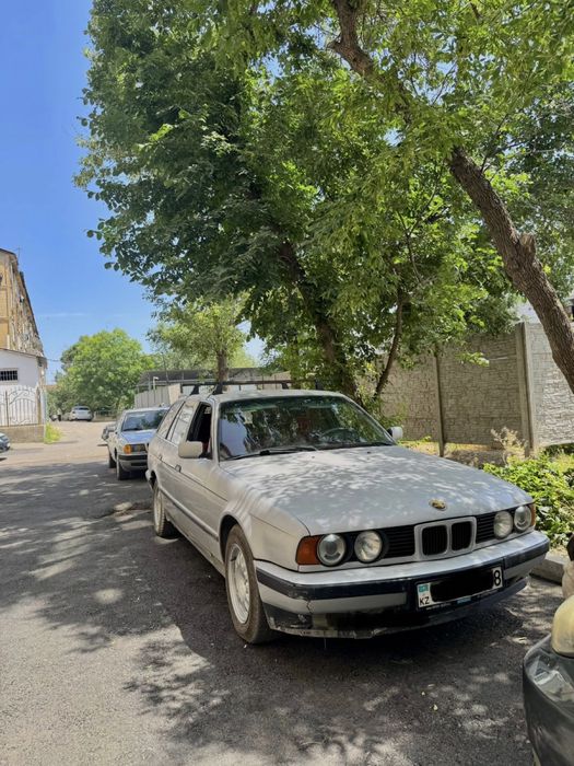 Bmw универсал 520…….