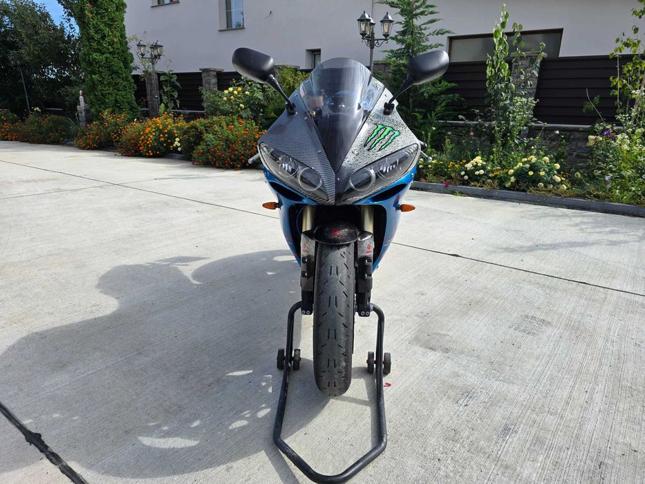 Yamaha R1 RN12 I / YZFR1 / 2006