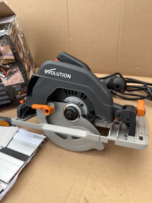 Fierastrau circular de mana cu sina de ghidaj R185CCSX EU Evolution