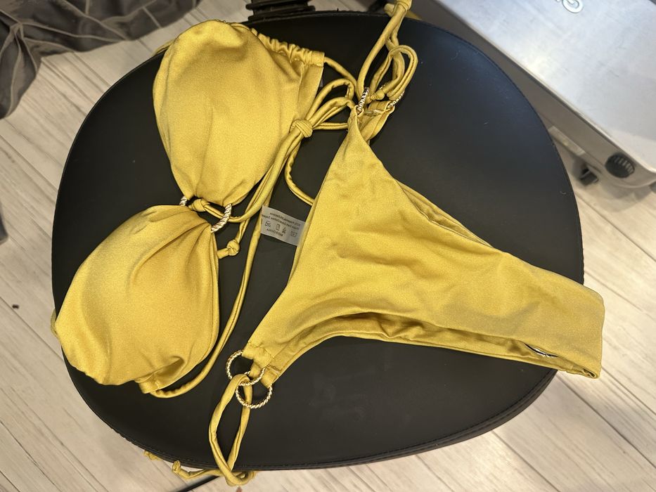 Купальник фисташкового цвета