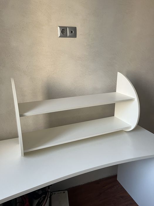 Продам стол и полку