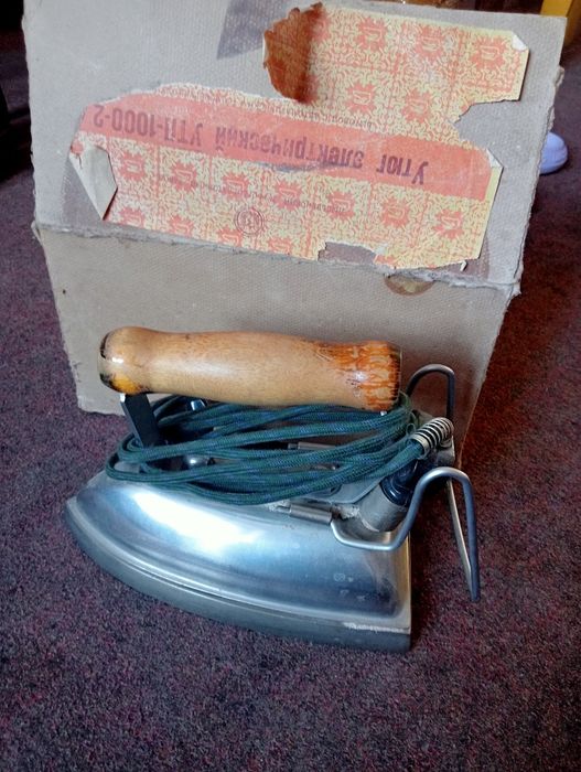 Утюг советский новый