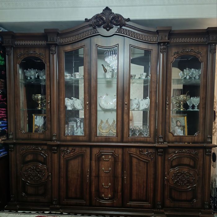 Mebel sotiladi yaxshi sastayaniyada