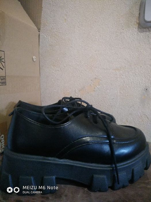 Размер 34-35,почти новые