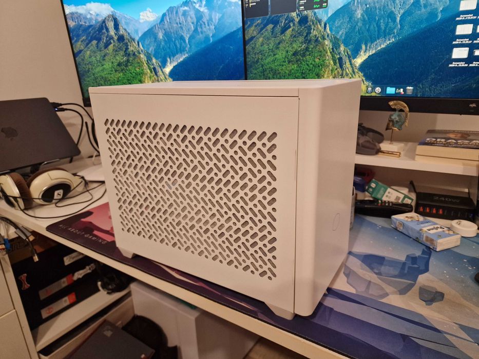 Carcasa Cooler Master MasterBox NR200P V2 MiniITX Alba White