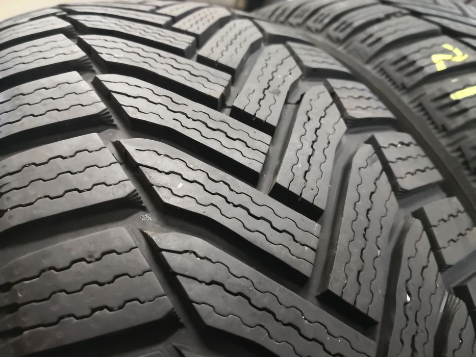 215 60 17 цола гуми като нови Michelin dot 20  4 броя