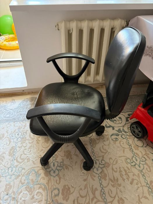 Продам кресло для компьютера