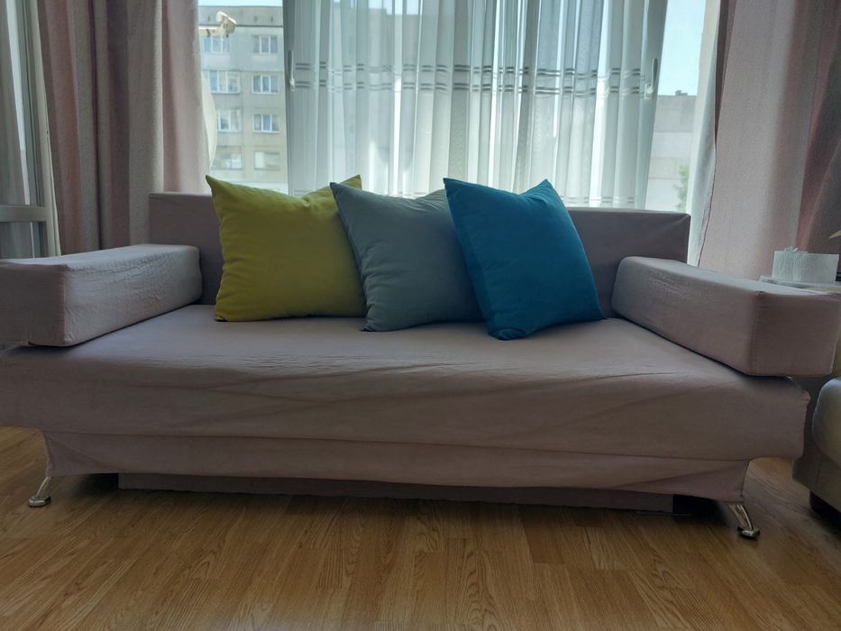 Разтегателен диван