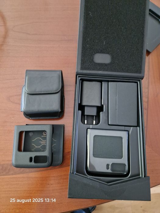 Motorola Razr 2022,  în garanție