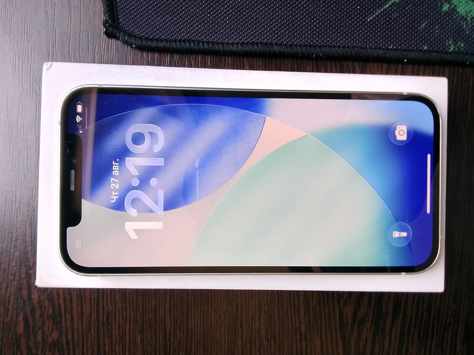 Iphone 12 / 64гб
