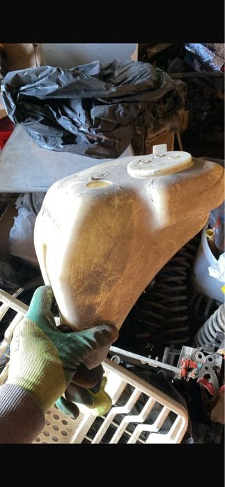 Продам запчасти на 190 мерседес