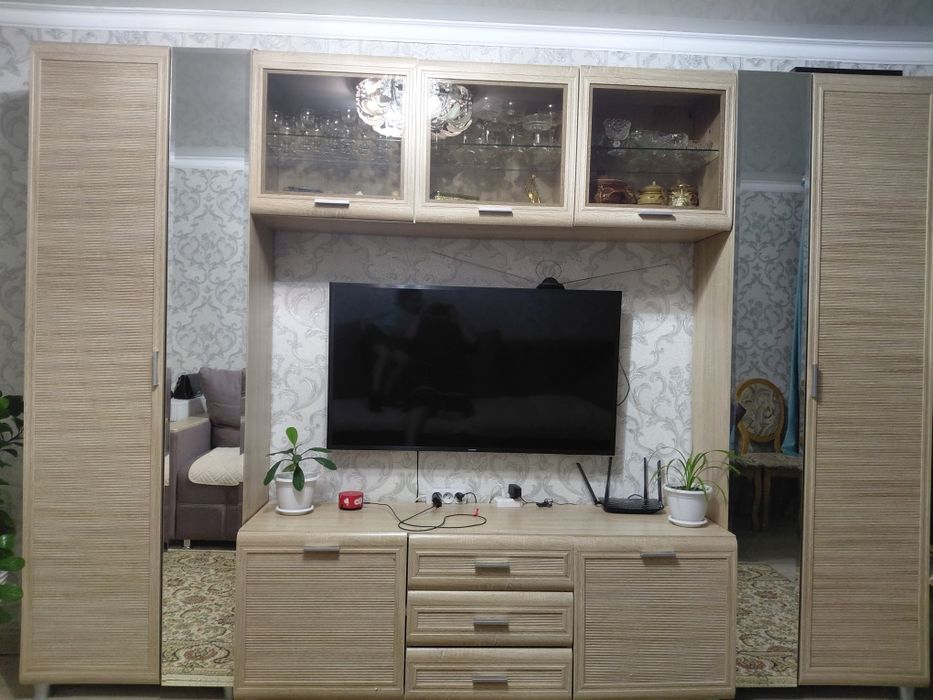 Пподаю бу горку, стенку