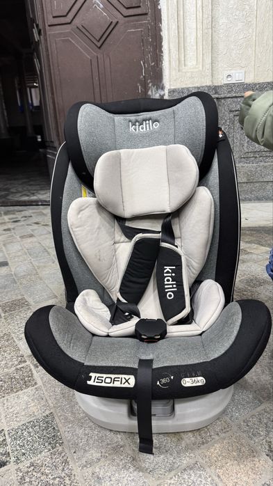 Продам автокресло от 0-7 лет