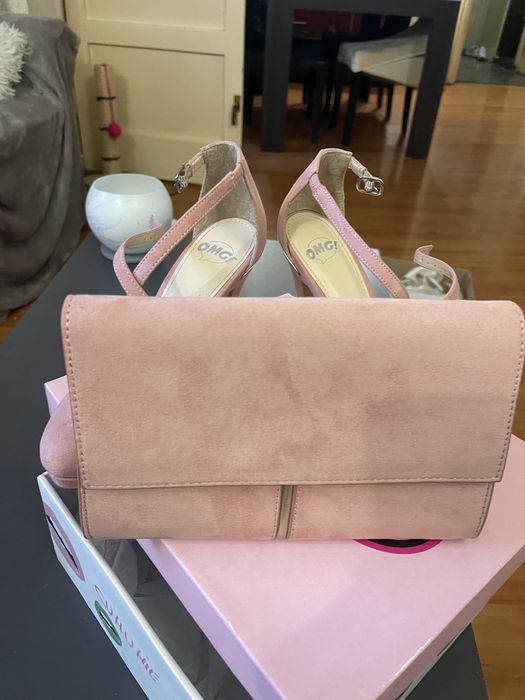 Pantofi de dama si plic pentru evenimente