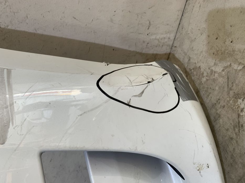 Bara fata Tesla Model 3, 2017, 2018, 2019, 2020, cod origine OE 1530700-04-B.