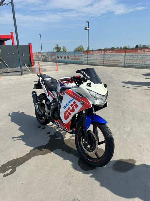 Vand honda cbr 125r
