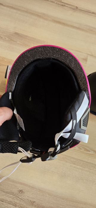 Нова Каска за ски