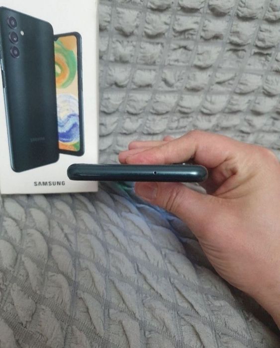 Srochna Sotiladi Samsung Galaxy A04s 4+4/64 Orginal Vietnam 2ta sim