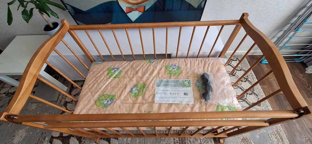 Продам детскую  кроватку