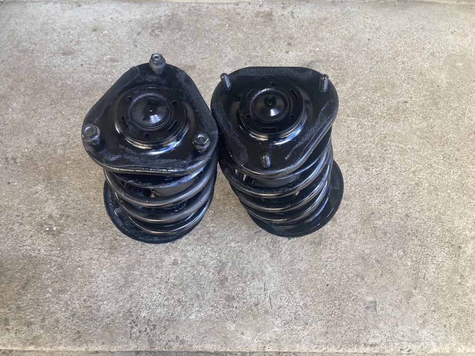 Макферсон /Амортисьор за Тойота Аурис/Toyota Auris/Ляв и Десен 06-11г