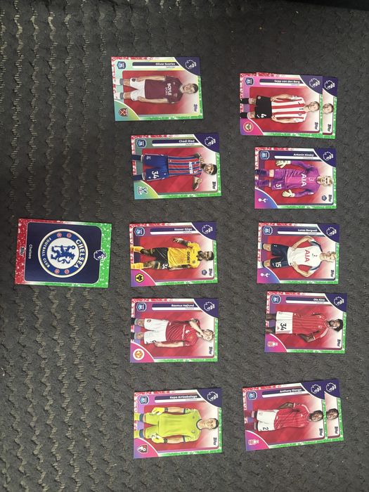 Продавам карти Topps Premier League 25/26