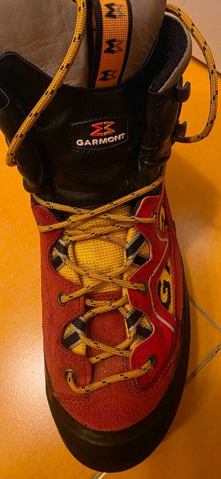 Bocanci Garmont Tower GTX culoare rosie pentru barbati, marimea 43