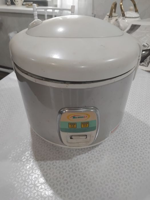 Продам рисоварку