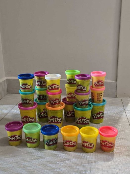Play-Doh 4 комплекта + 24 чашки с пластилин
