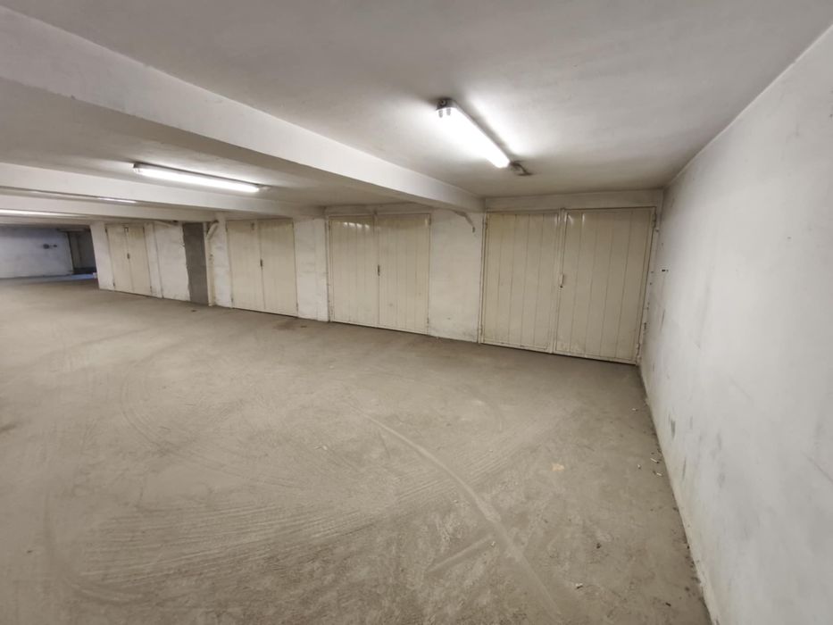 Дава се под наем Гараж / Паркомясто в София, Борово - 20 кв.м за 120 € - Снимка #2