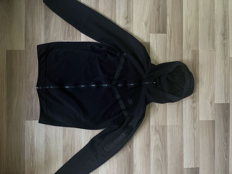 Nike tech fleece black