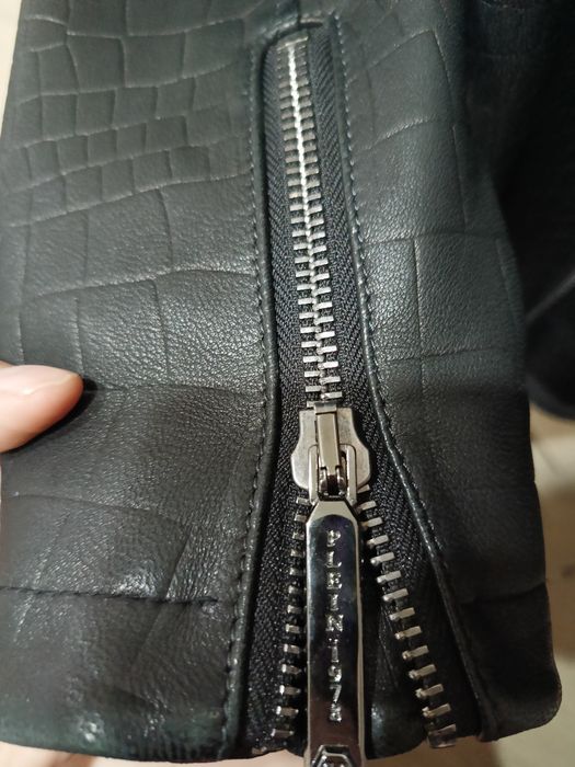 Продам кожаную куртку