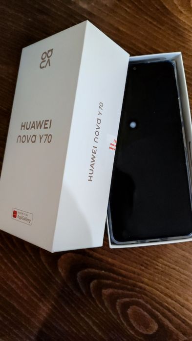 Huawei nova i Y70