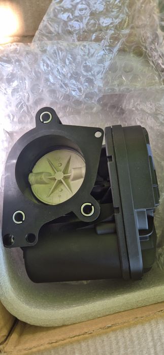 Дроселова клапа за пежо 1.6 109к.