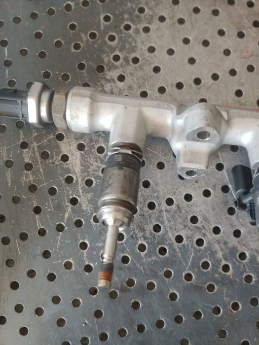 injector 1.5tsi dad vw t-roc golf 7 golf 8 skoda octavia 3 audi a3 8v  04e906036ad