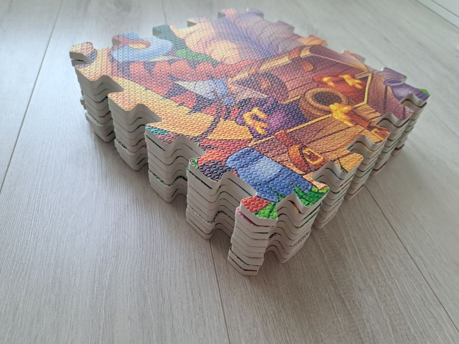 Детски пъзел Мечо Пух 90см×90см