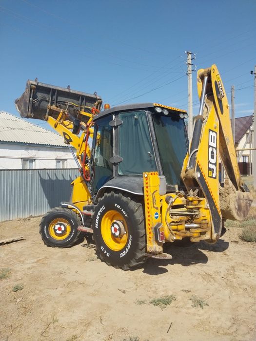 Продается экскаватор погрузчик JCB 3CX