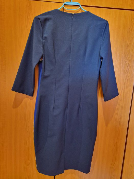 Рокли с ръкави до лакътя, размер М