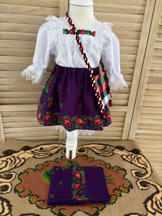 Costum popular de Maramures pentru fetite, botez