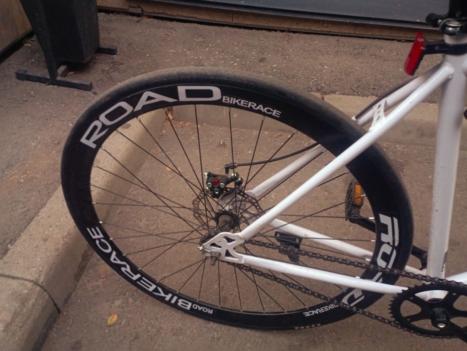 Шоссейный велосипед