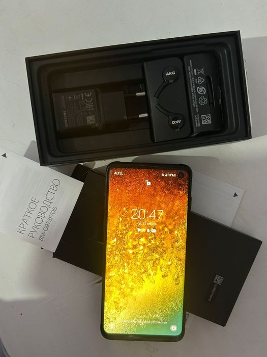 Самсунг s10 128GB